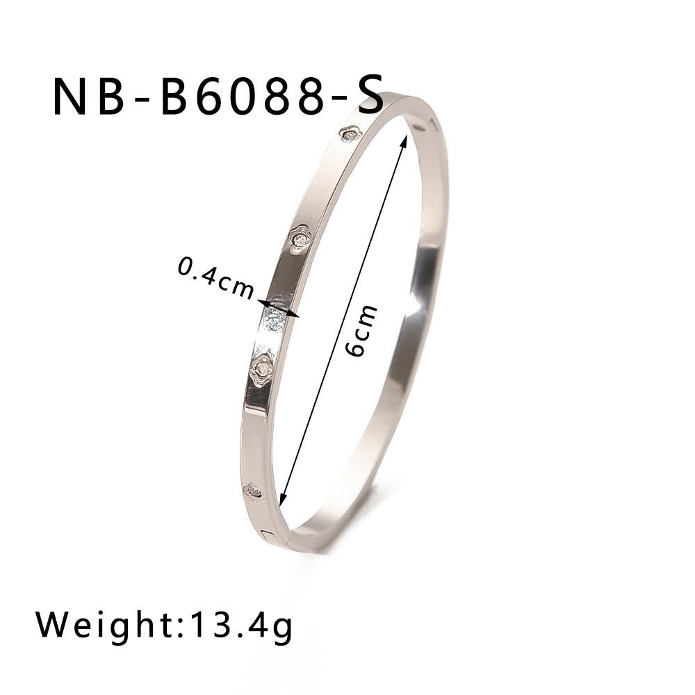 Geometric Heart-Shaped Titanium Steel Bracelet with Zircon Inlays Plated in 18K Gold for Women