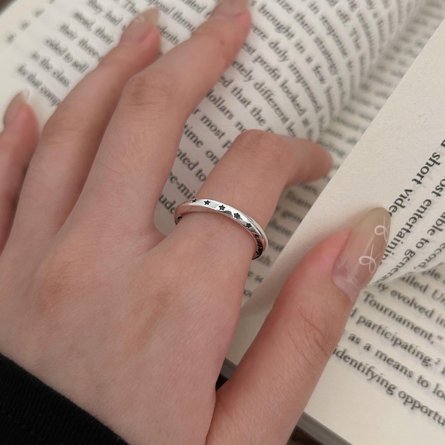 Vintage Distressed Star-Shaped Ring in 925 Sterling Silver with Polished Edges and Minimalist Design for Women