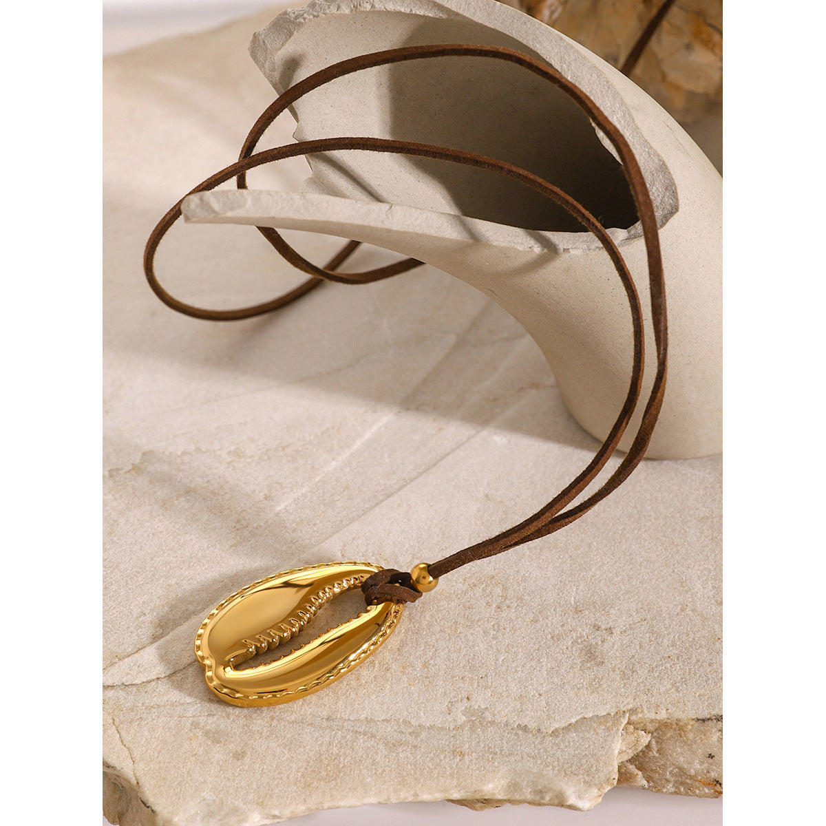 18K Gold Plated Stainless Steel Shell Necklace for Women
