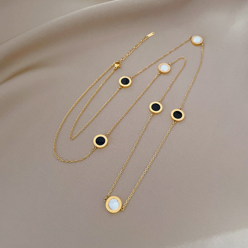 Collana con Ciondolo Geometrico Minimalista in Acciaio al Titanio Placcato Oro per Donna e Uomo