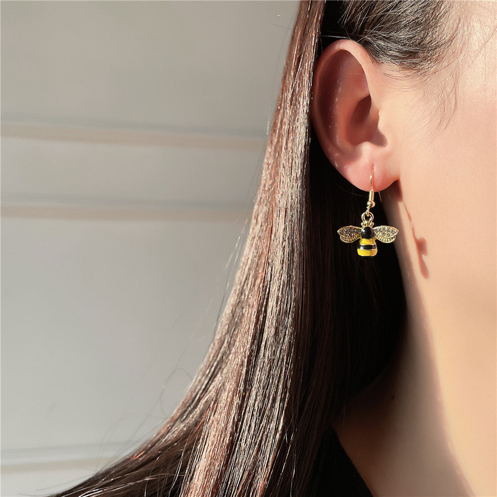 Cute Cartoon Cat Flower Bee Astronaut Stud Earrings for Women Alloy with Plating Finish Geometric Design