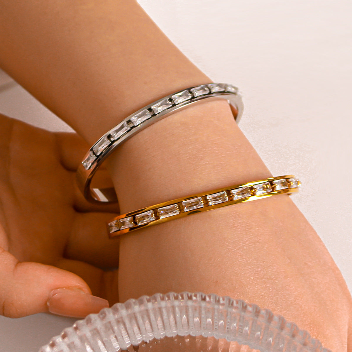 Ins Style Irregular Shape Stainless Steel 18K Gold Plated Diamond Accented Cuff Bracelet for Women