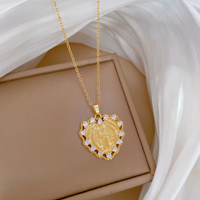 Collana Minimalista a Cuore in Acciaio al Titanio con Intarsio Completo di Strass per Donna, Delicata Catena alla Clavicola