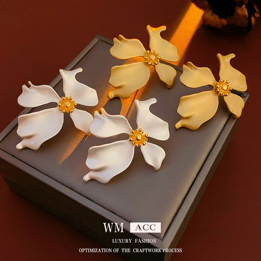 Vintage Floral Geometric Earrings in Brass with Matte Plated Finish for Women