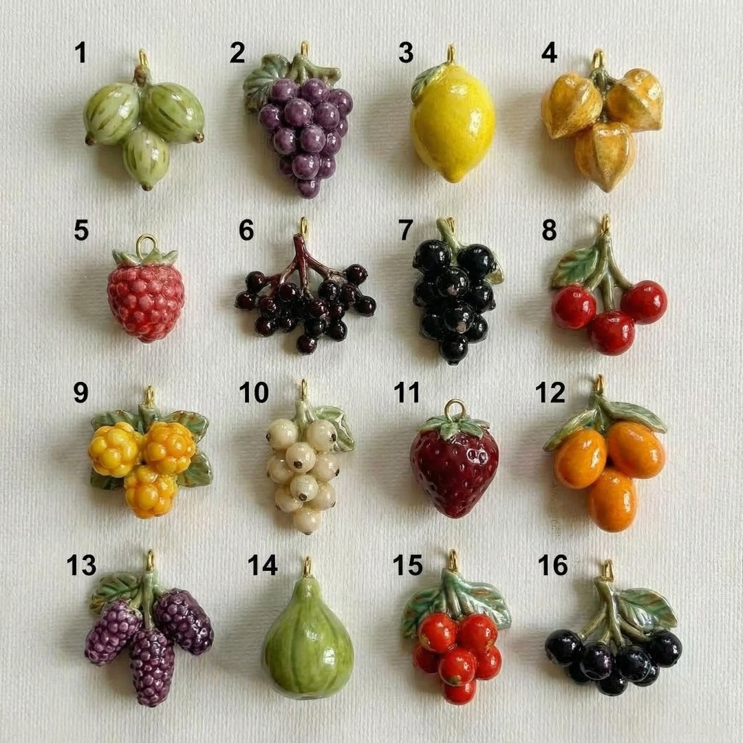 Barretta con ciondolo in ottone placcato a olio smaltato serie frutta colorata con intarsio di perle