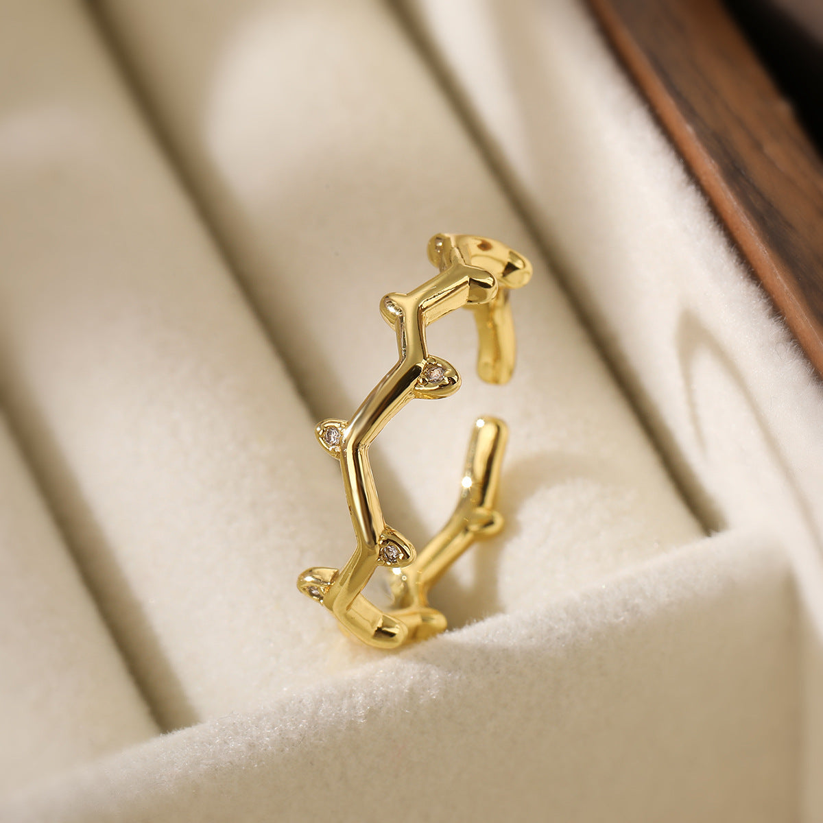 Minimalist Irregular Geometric Copper Ring with 18K Gold Plating and Zircon Inlay for Women