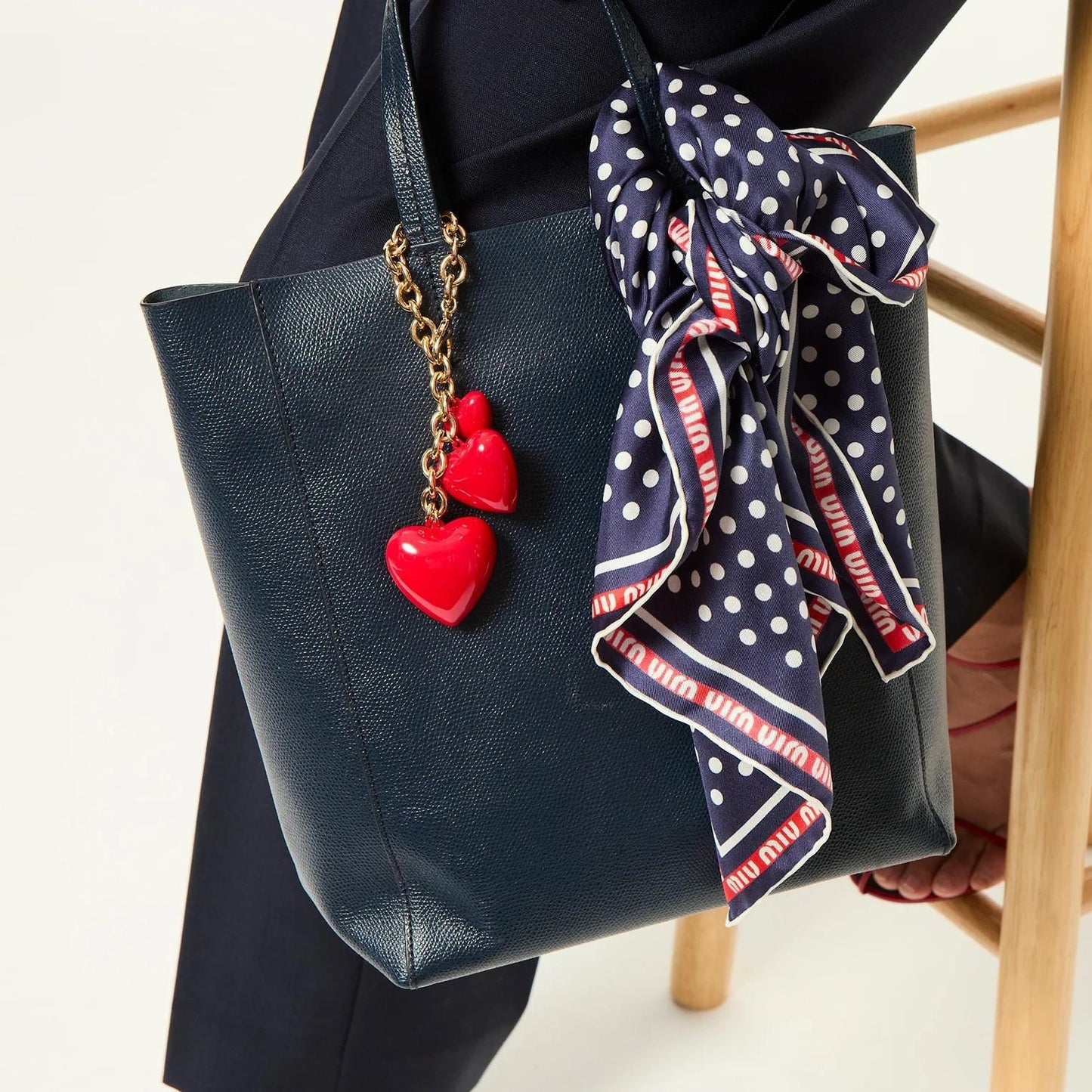 Heart Shaped Plated Brass Resin Pearl Keychain Bag Charm