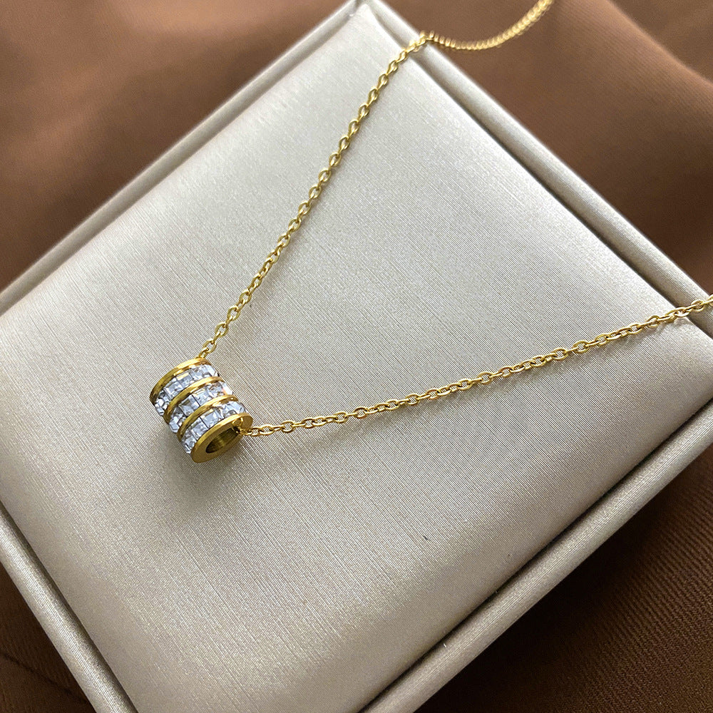 Minimalist Animal-Shaped Titanium Steel Clavicle Necklace for Women with Electroplated Finish and Irregular Design