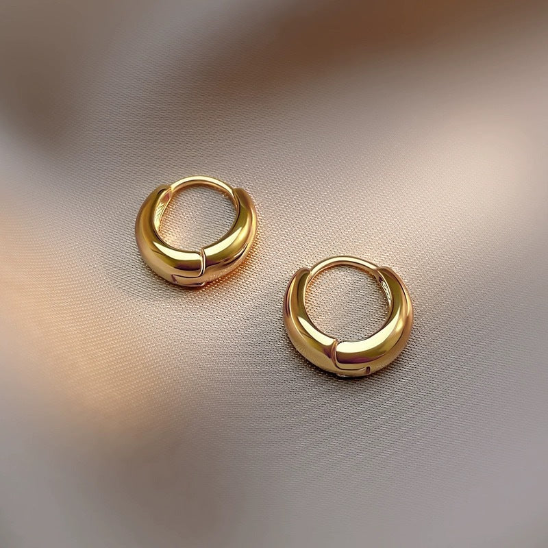 Orecchini a Cerchio Minimalisti da Donna in Acciaio al Titanio Stile Francese con Placcatura in Oro e Design a U