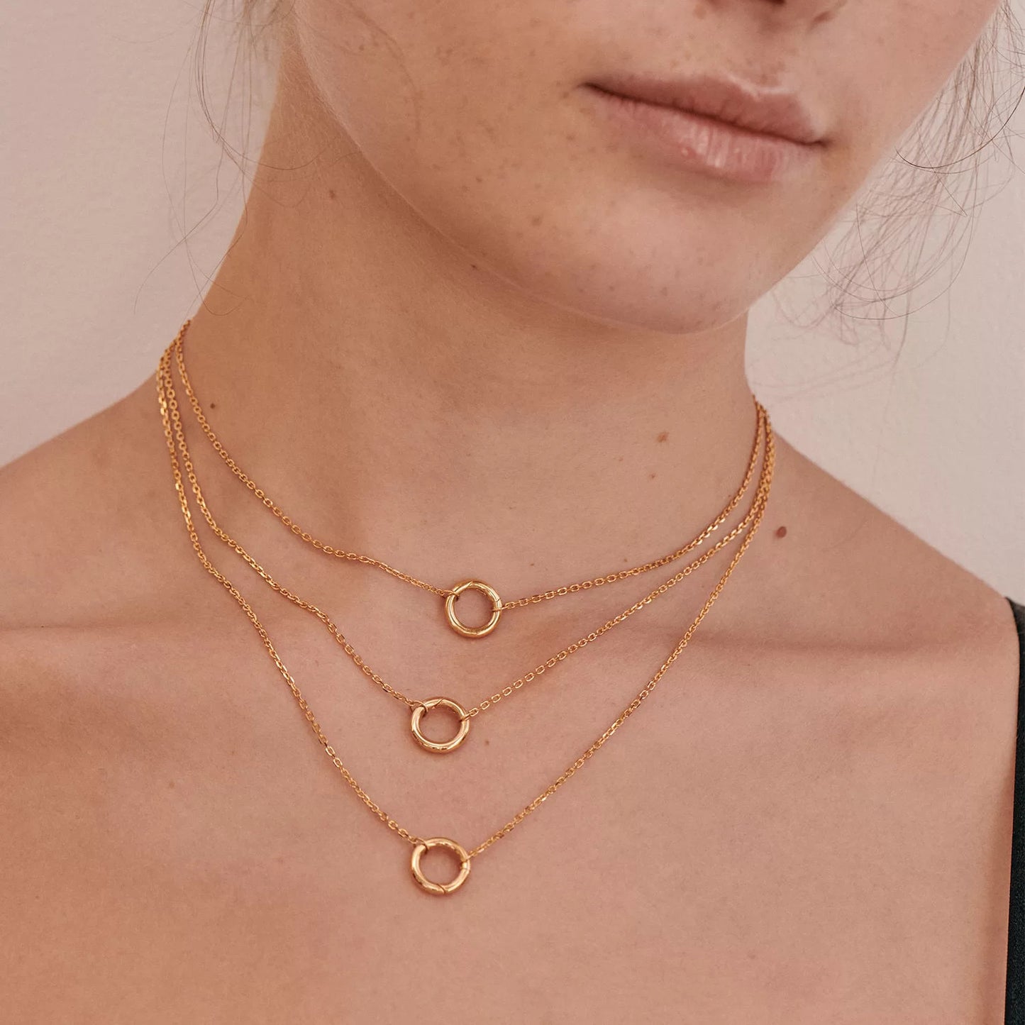 Minimalist 18K Gold Plated Brass Round Geometric Rhinestone Charm Bar for Women