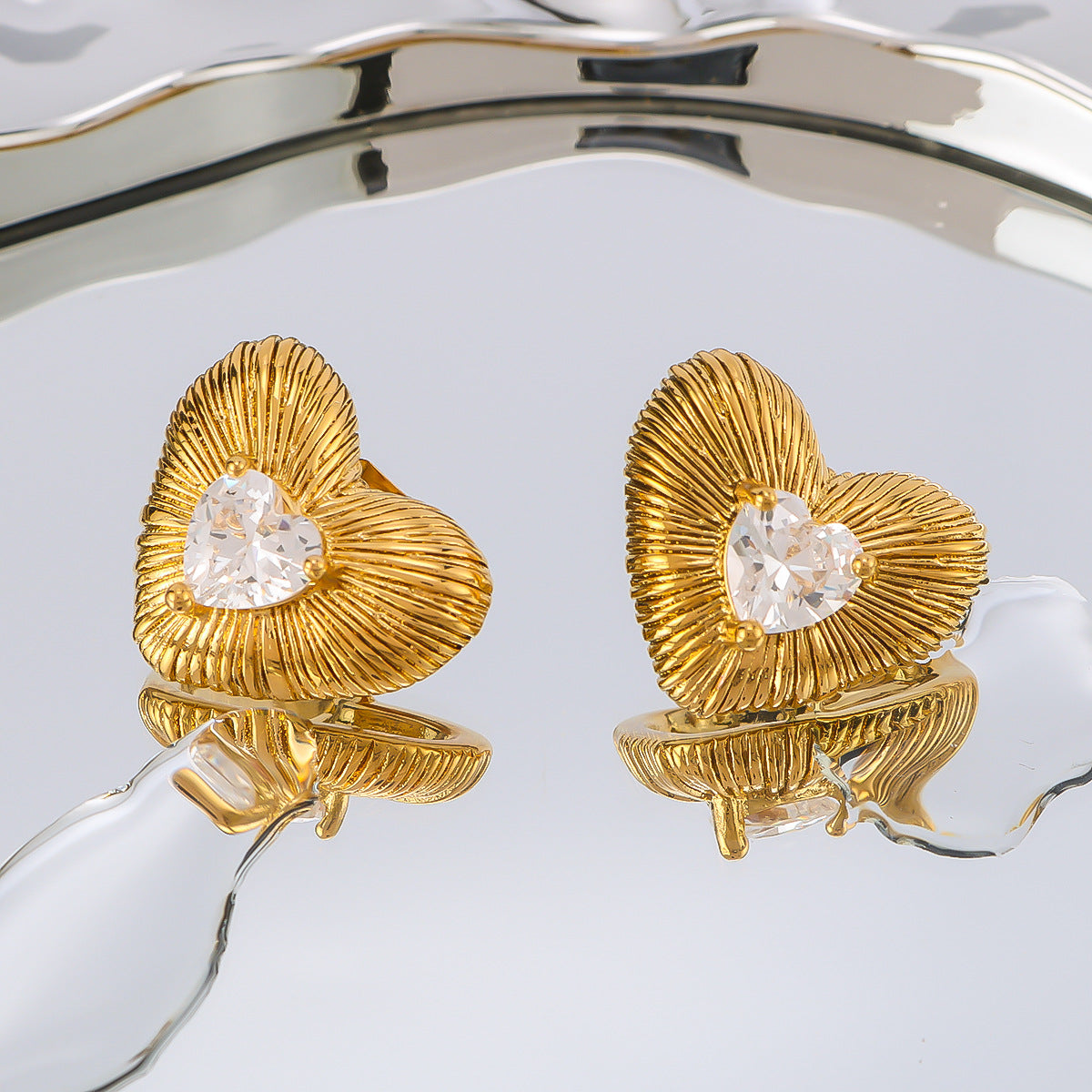 Minimalist Heart-Shaped Stainless Steel Stud Earrings with Rhinestone Inlay and 18K Gold Plating for Women