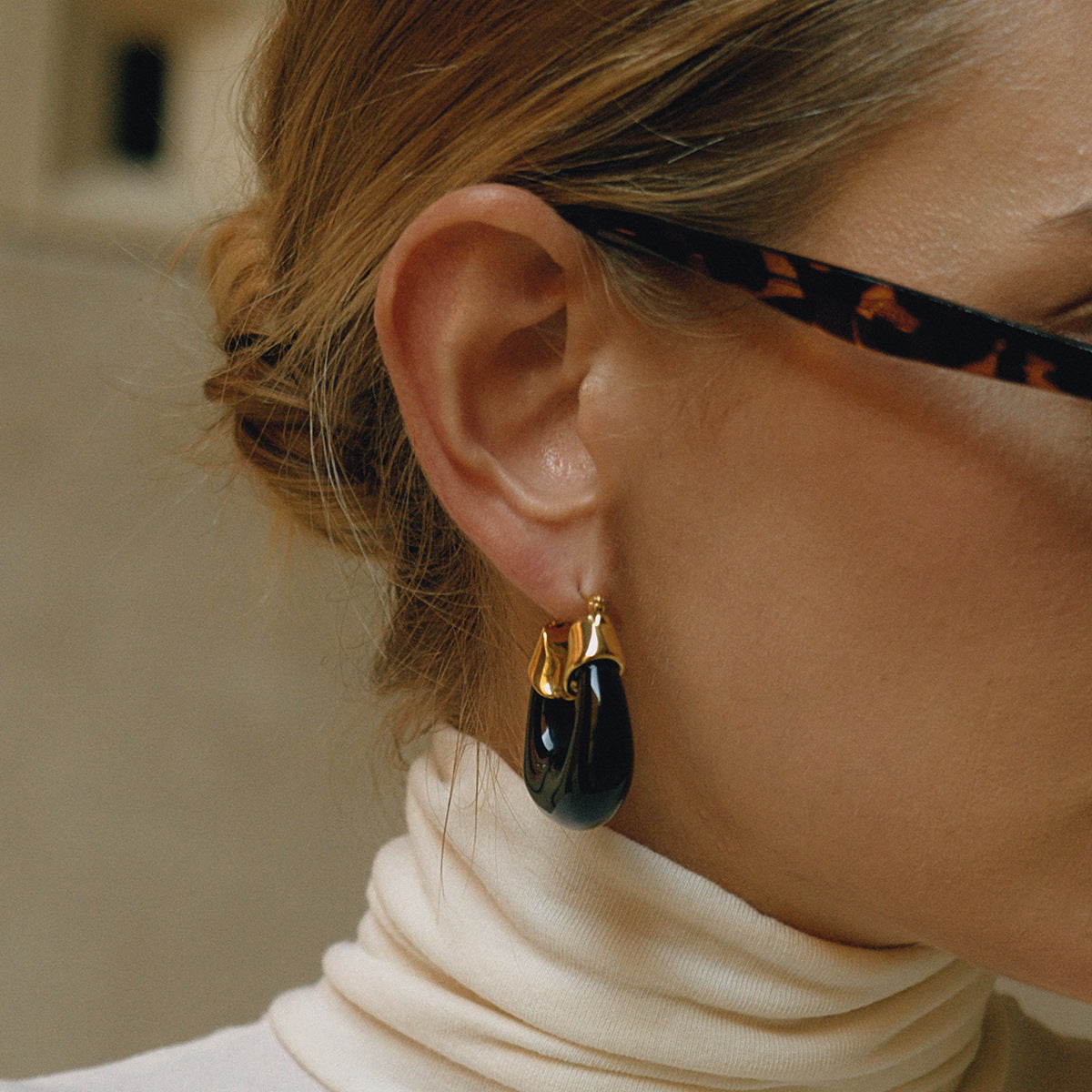 Pendientes de aro geométricos minimalistas de acero inoxidable para mujer con acabado chapado
