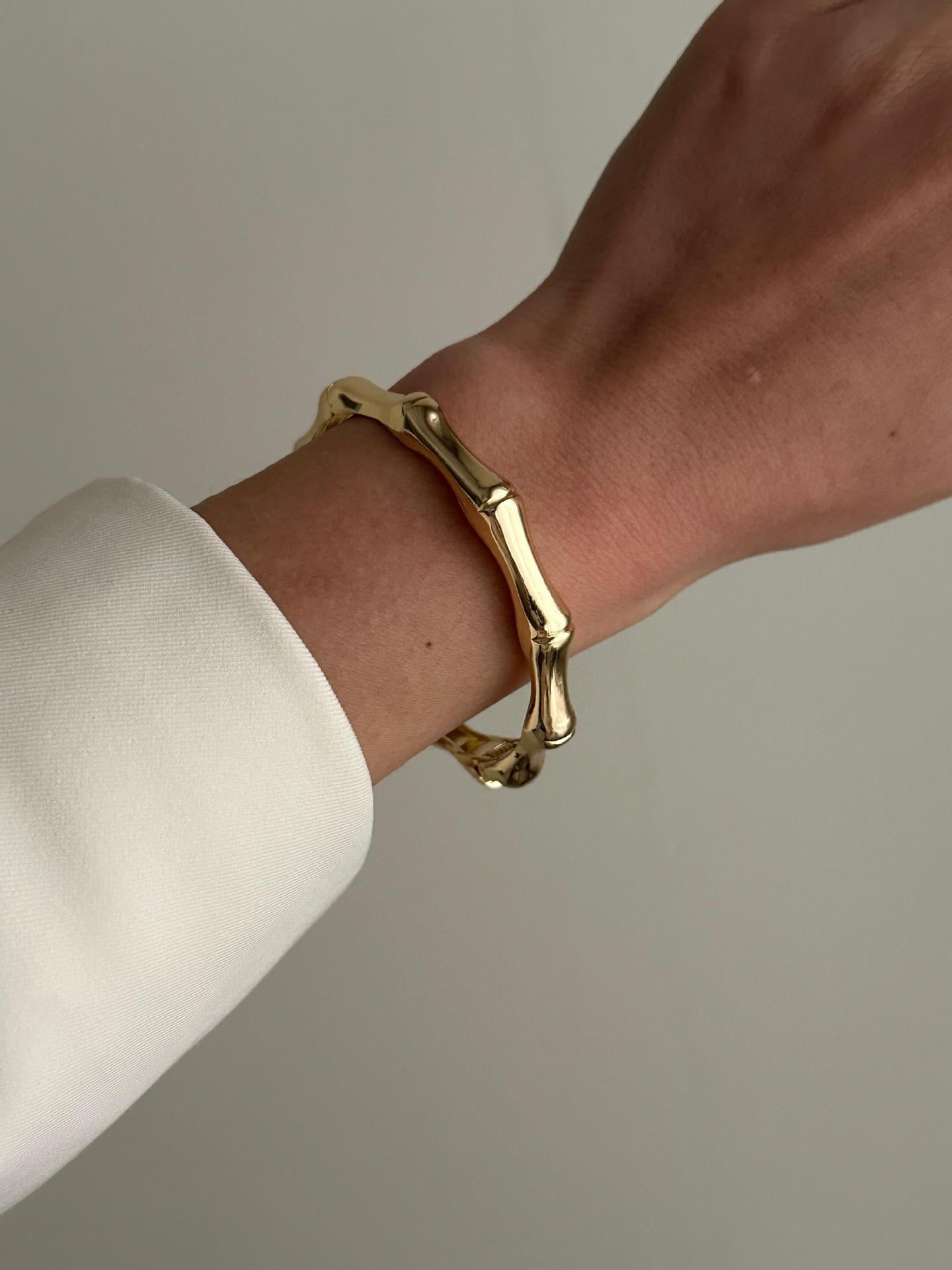 Fashion Minimalist Geometric Open Cuff Bracelet for Women Alloy Plated Smooth Wrap Design