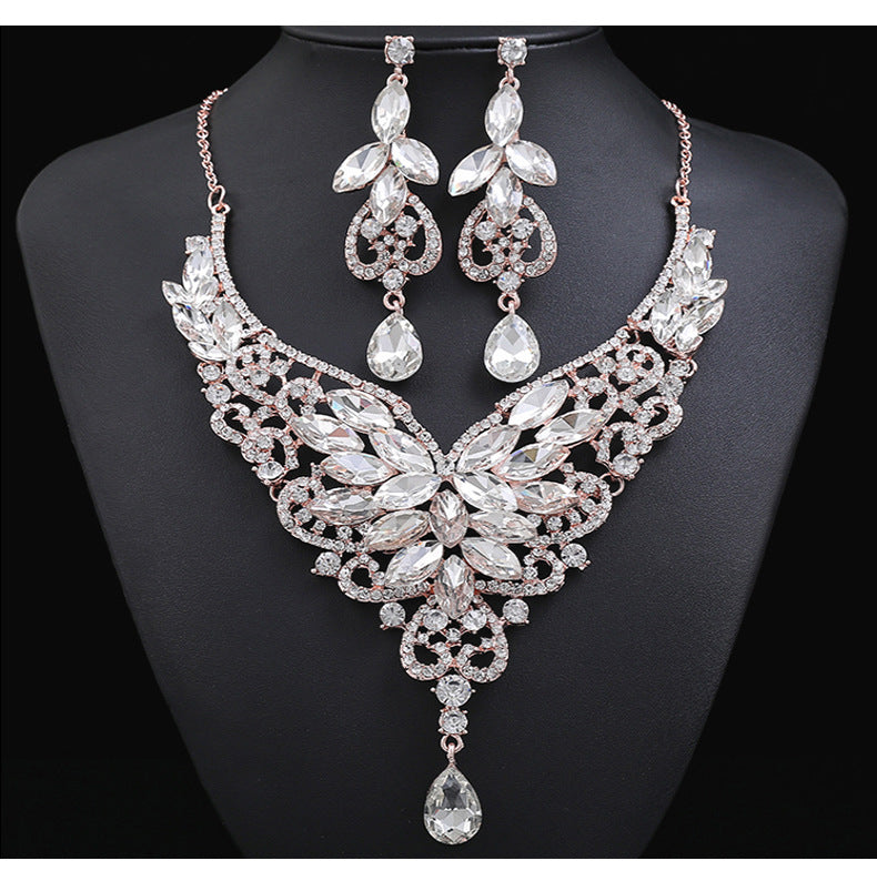 French Vintage Style Butterfly-Shaped Alloy Necklace Set with Rhinestone Accents, Electroplated O-Chain, Floral Botanical Design Featuring Wheat, Petal, Leaf and Lotus Pod Motifs for Women