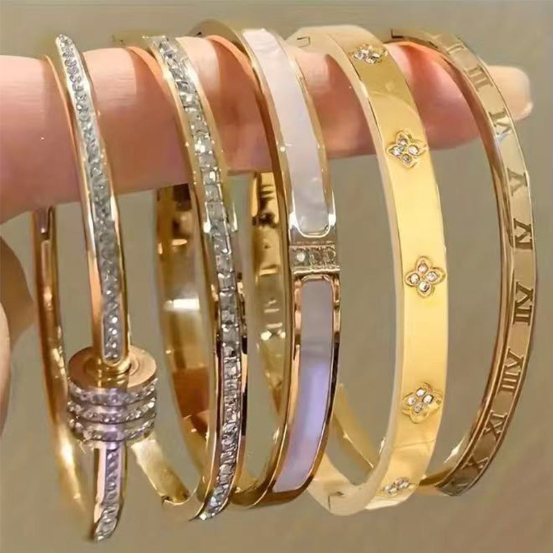 Bracciale Minimalista Geometrico in Acciaio Inossidabile con Strass e Finitura Placcata per Donna e Uomo