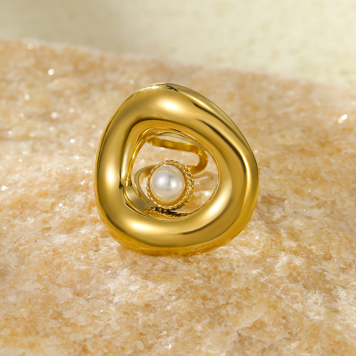 Anillo minimalista de acero de titanio geométrico con baño de oro de 18 quilates e incrustaciones de piedra natural para mujer
