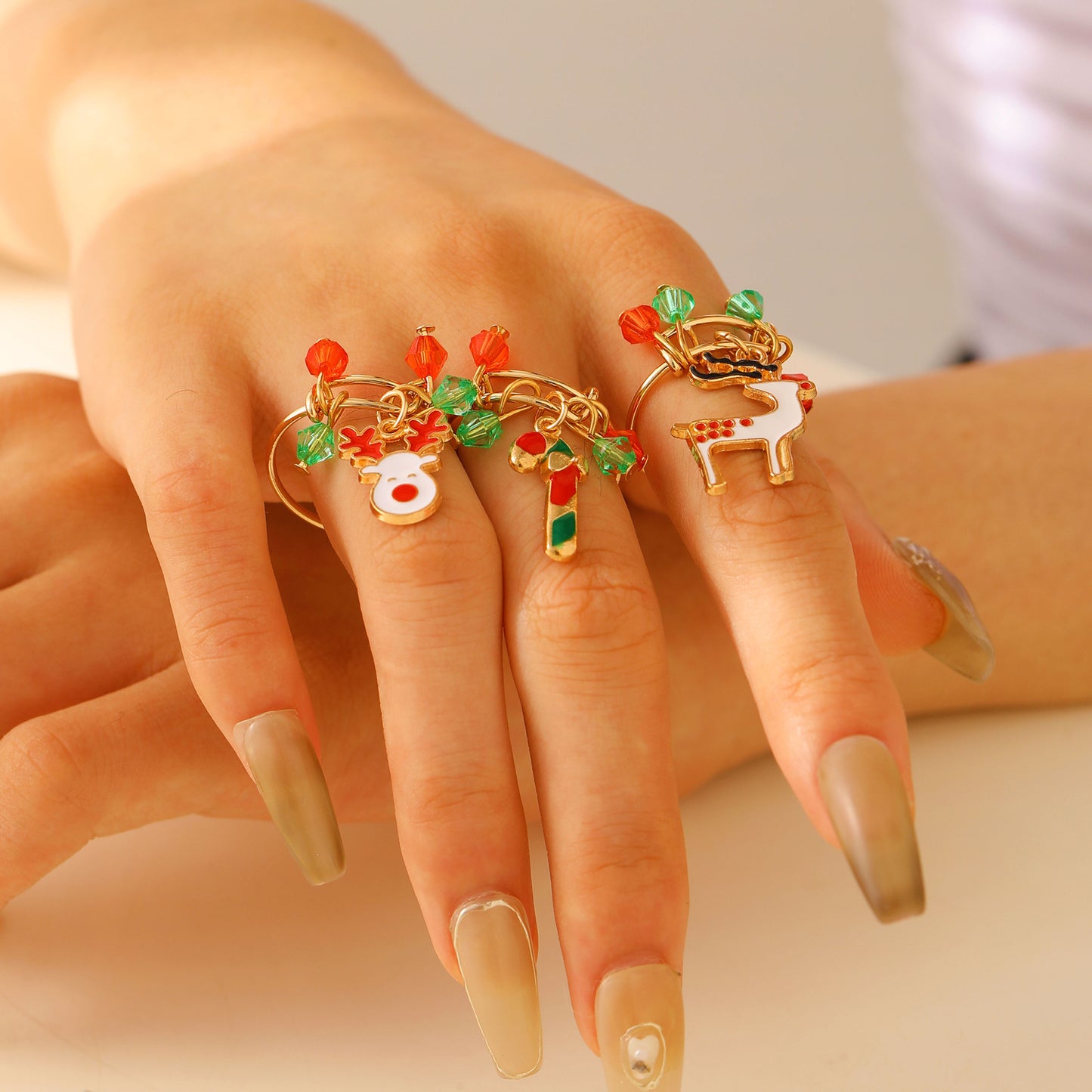 Anello a forma di cervo in lega stile Ins con finitura placcata, regalo di Natale per donne