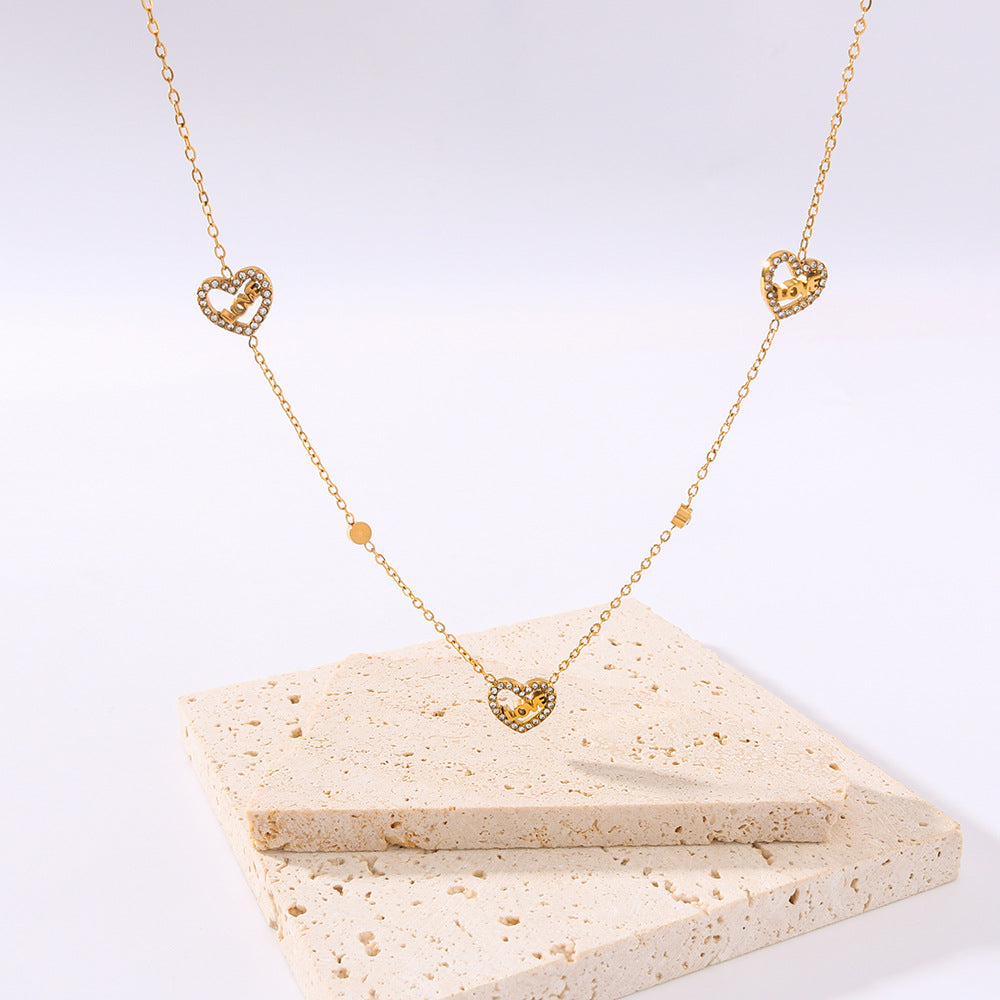 Collar colgante minimalista de corazón de amor en acero inoxidable con baño de oro de 18 quilates en cadena O para mujer
