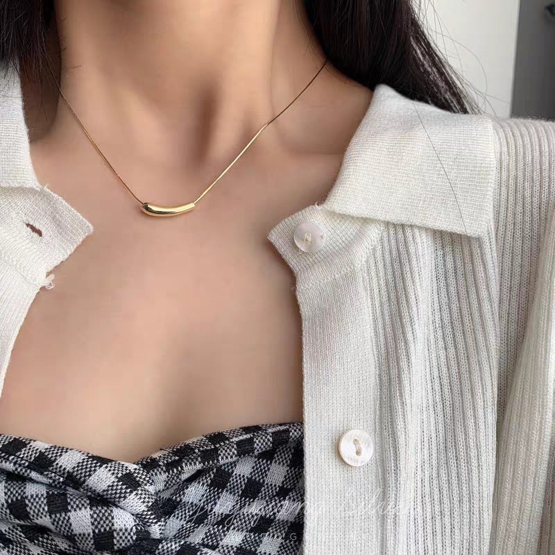 Collana Minimalista a Catena Serpentina a Doppio Strato in Acciaio al Titanio a Forma di Melanzana con Finitura Placcata da Donna