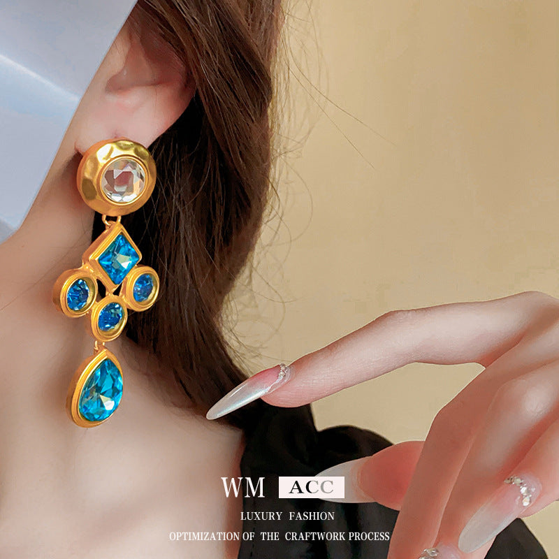 Vintage Geometric Earrings with Rhinestone Inlay in Gold-Plated Metal for Women