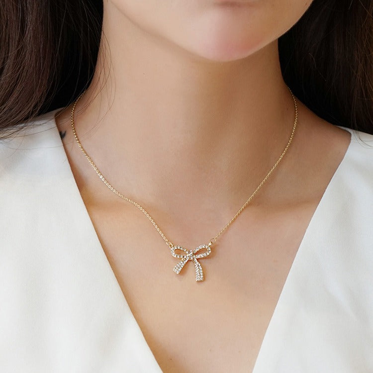 Sweet Minimalist Bow-Shaped Titanium Steel Necklace with Rhinestone Inlay for Women and Men, Delicate Clavicle Chain