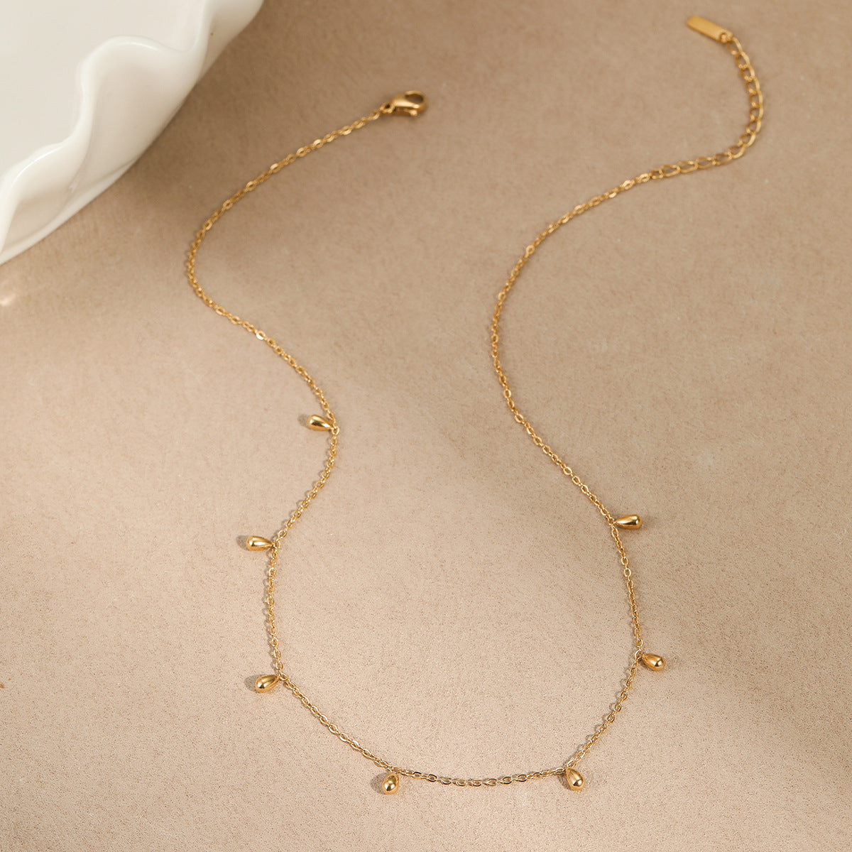 Minimalist Luxe Titanium Steel Drop Pendant Necklace with Fringe Detail and 18K Gold Plating for Women