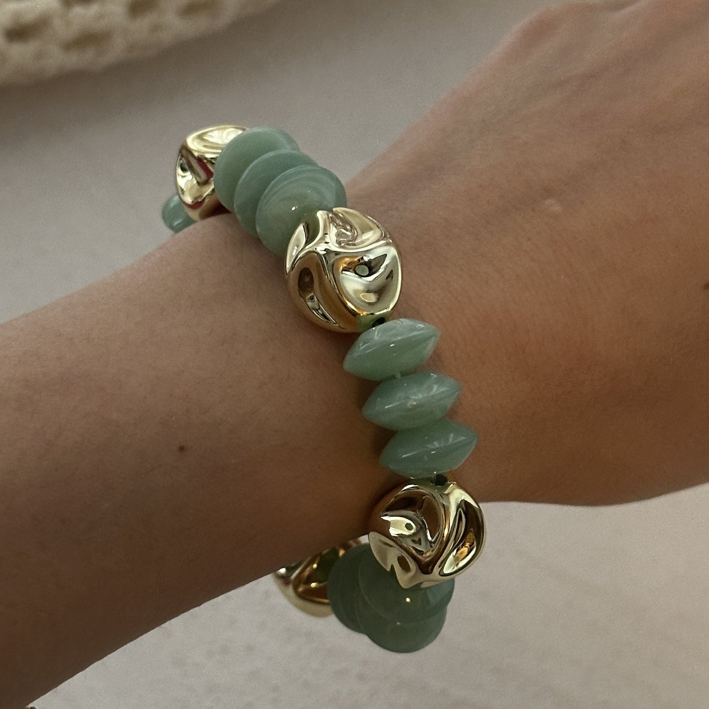 Bohemian Casual Floral Resin Plated Bracelet
