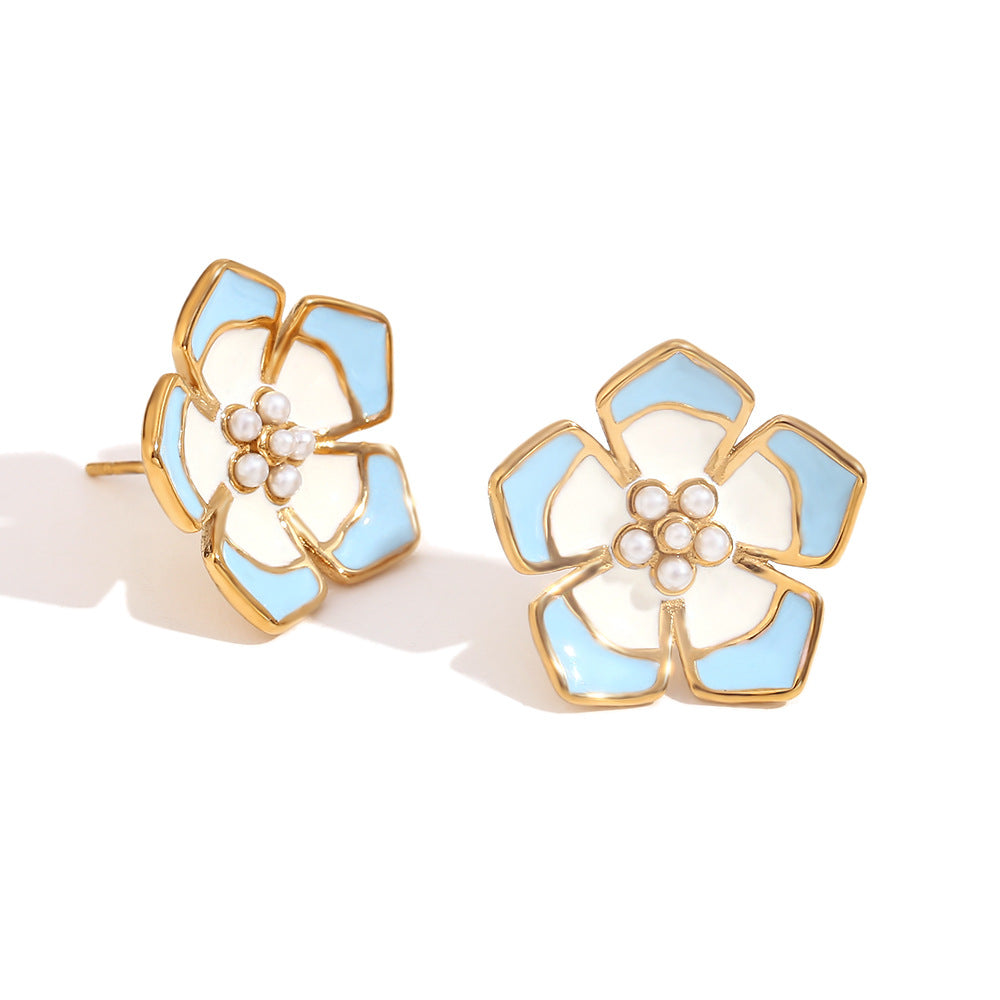 Collana da donna alla moda con ciondolo floreale e geometrico in acciaio inossidabile con placcatura in oro 18 carati e dettagli di petali smaltati