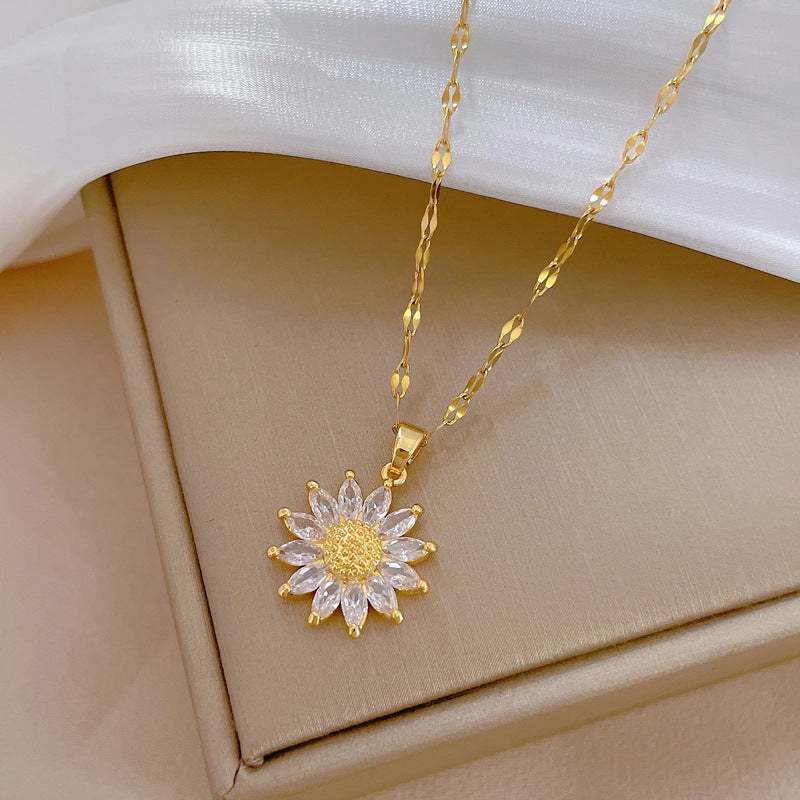 Luxury Sunflower Geometric Pendant Necklace for Women Titanium Steel Clavicle Chain with Zircon Inlay