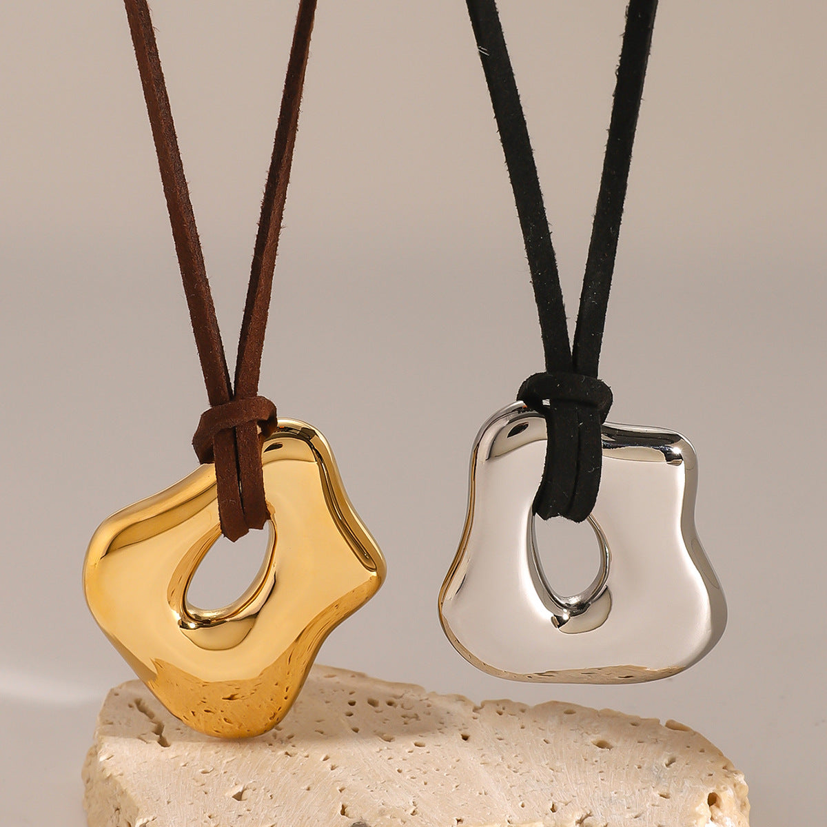 Minimalist Irregular Geometric Stainless Steel Pendant Necklace with Titanium Steel Charm and Electroplated Finish
