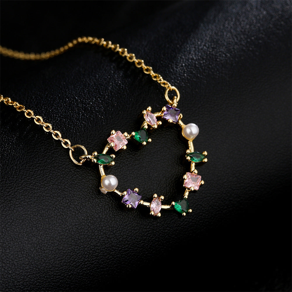 Collana pendente a forma di cuore minimalista in rame placcato oro 18K con zirconi per donna