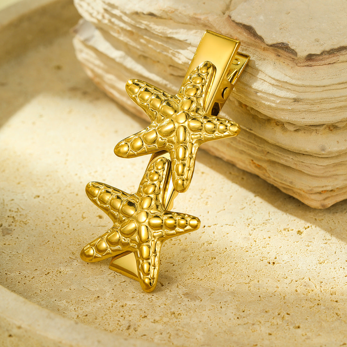 Fashionable Star and Heart Shaped 18K Gold Plated Stainless Steel Hair Clip for Women