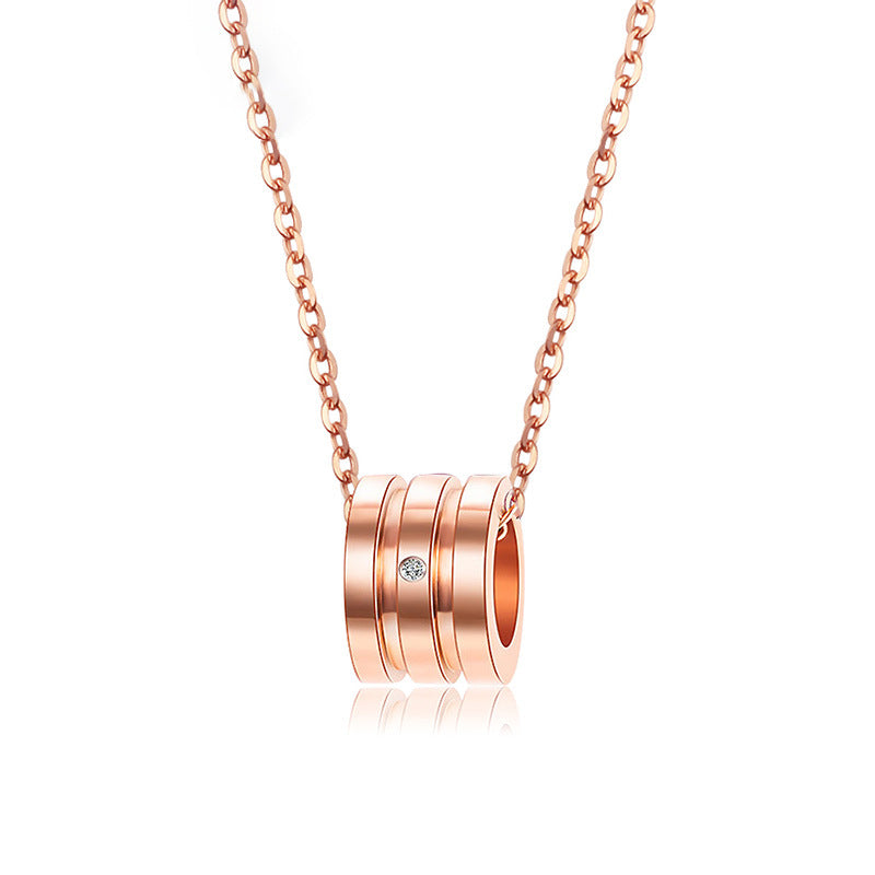 Collana con Pendente Minimalista in Acciaio al Titanio con Strass e Catena a O Placcata Oro da Donna