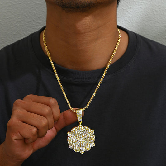 Collana con ciondolo a forma di fiocco di neve in lega stile Hip Hop con strass intarsiati da donna