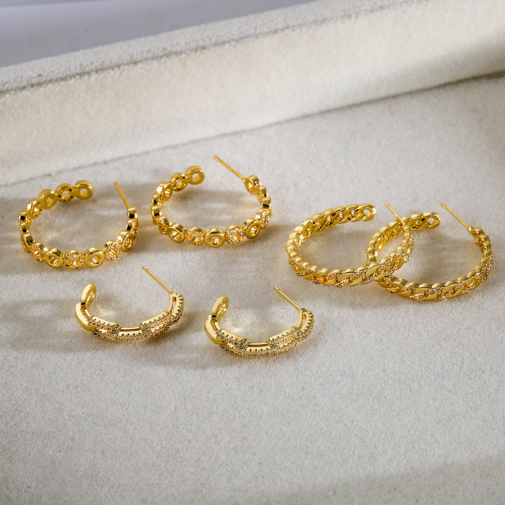 Orecchini da donna geometrici a forma di C con accenti di zirconi, gioielli per orecchie in rame minimalisti e alla moda