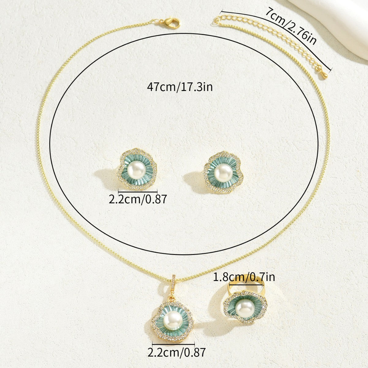 Conjunto de collar con colgante de loto floral fresco y dulce para mujer con cadena de aleación e incrustaciones de diamantes de imitación