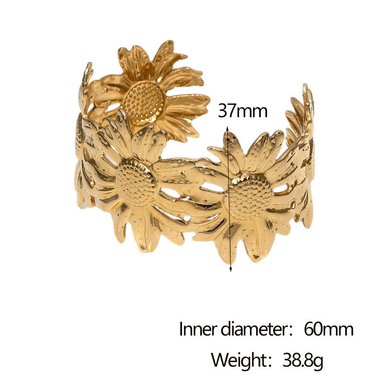 Minimalist Luxury 18K Gold Plated Stainless Steel Floral Bracelet for Women