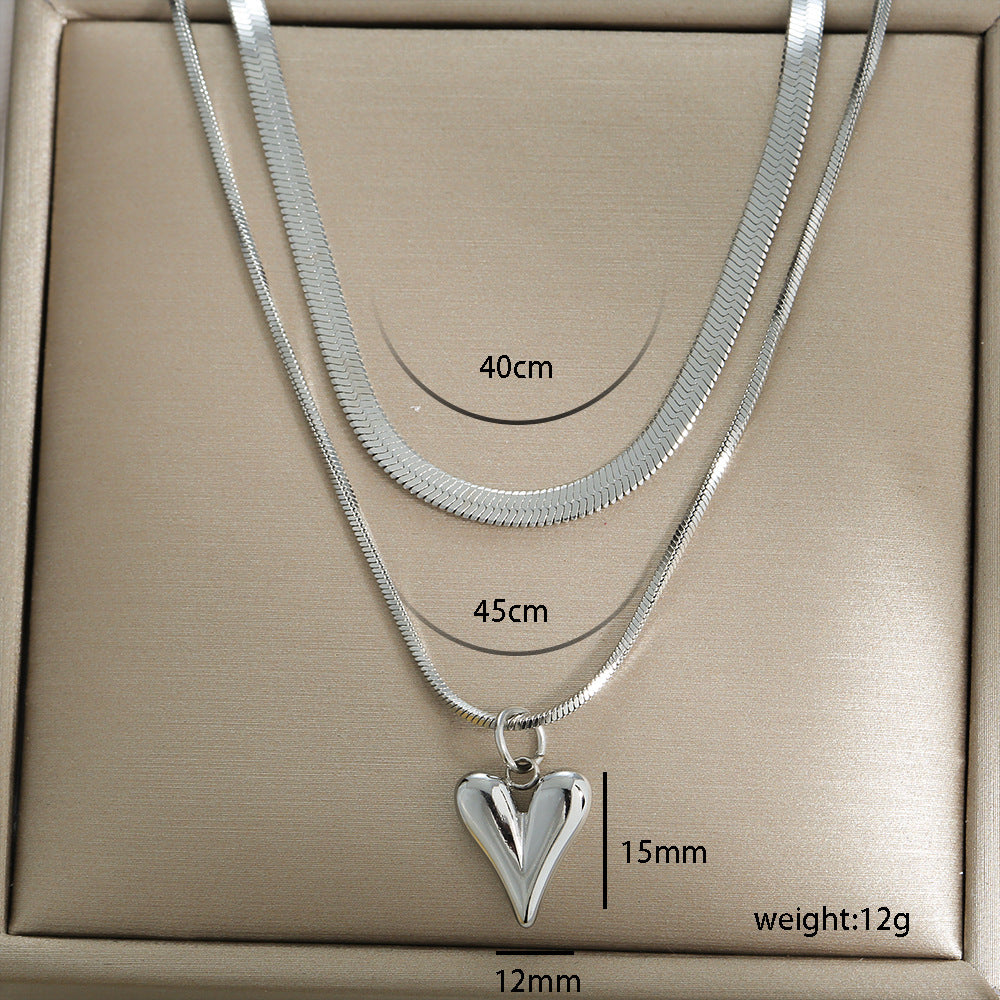 Collana corta a strati in acciaio inossidabile placcato con ciondolo a rosa floreale minimalista da donna con catena a lama