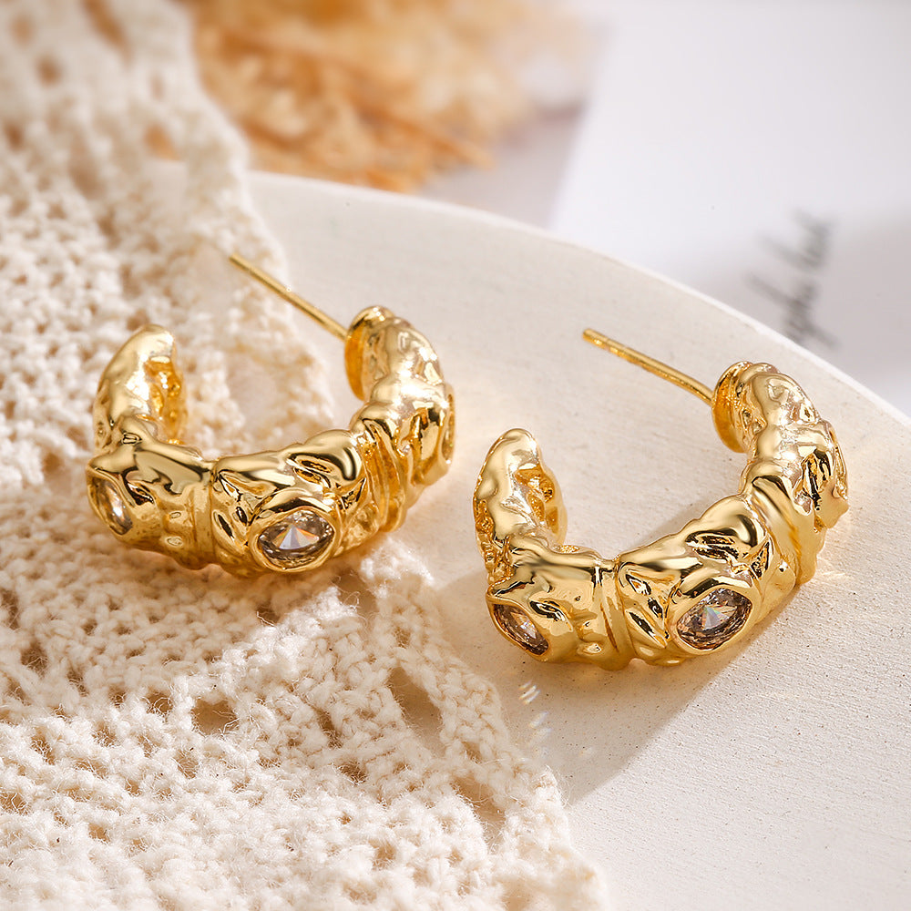 Orecchini geometrici minimalisti in rame con placcatura in oro vero e zirconi micro-incastonati per donna