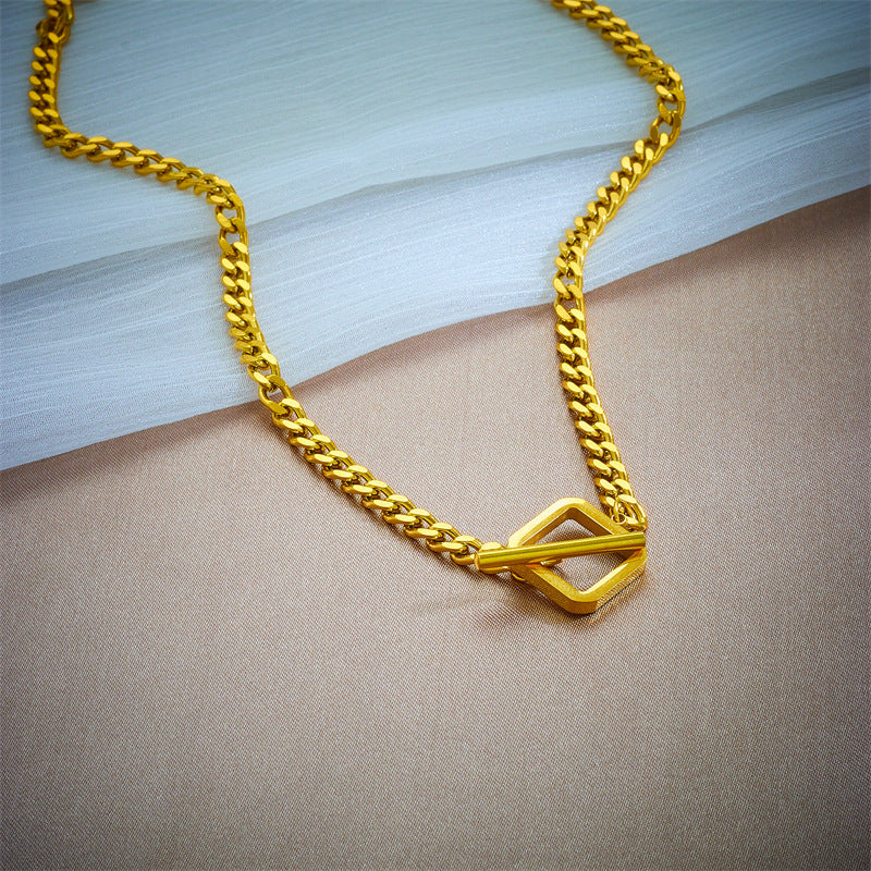 Collar minimalista geométrico de acero titanio chapado con cierre OT para estilo urbano de alta gama y streetwear unisex