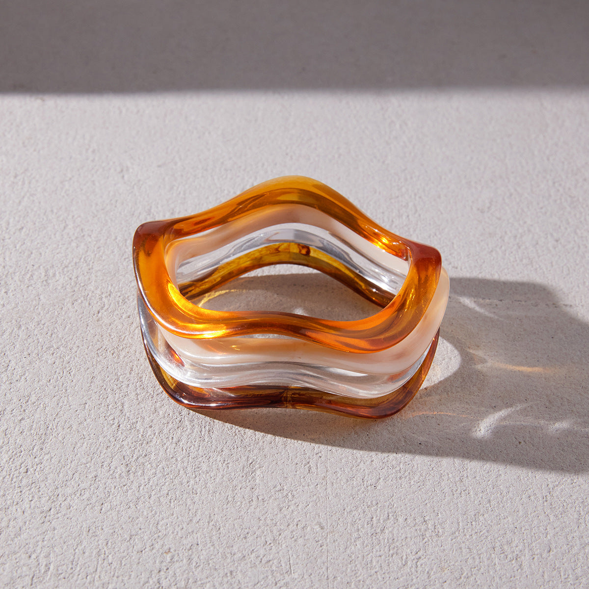 Luxury Stainless Steel Acrylic Resin Wave Bracelet for Women