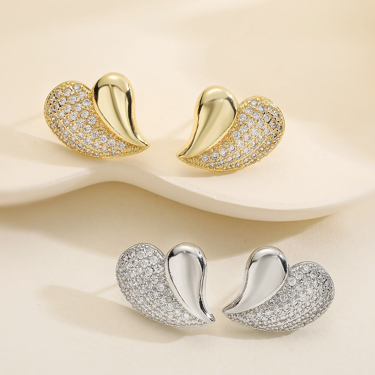 Vintage-Style Heart-Shaped Copper Earrings with 18K Gold Plating and Cubic Zirconia Inlay for Women