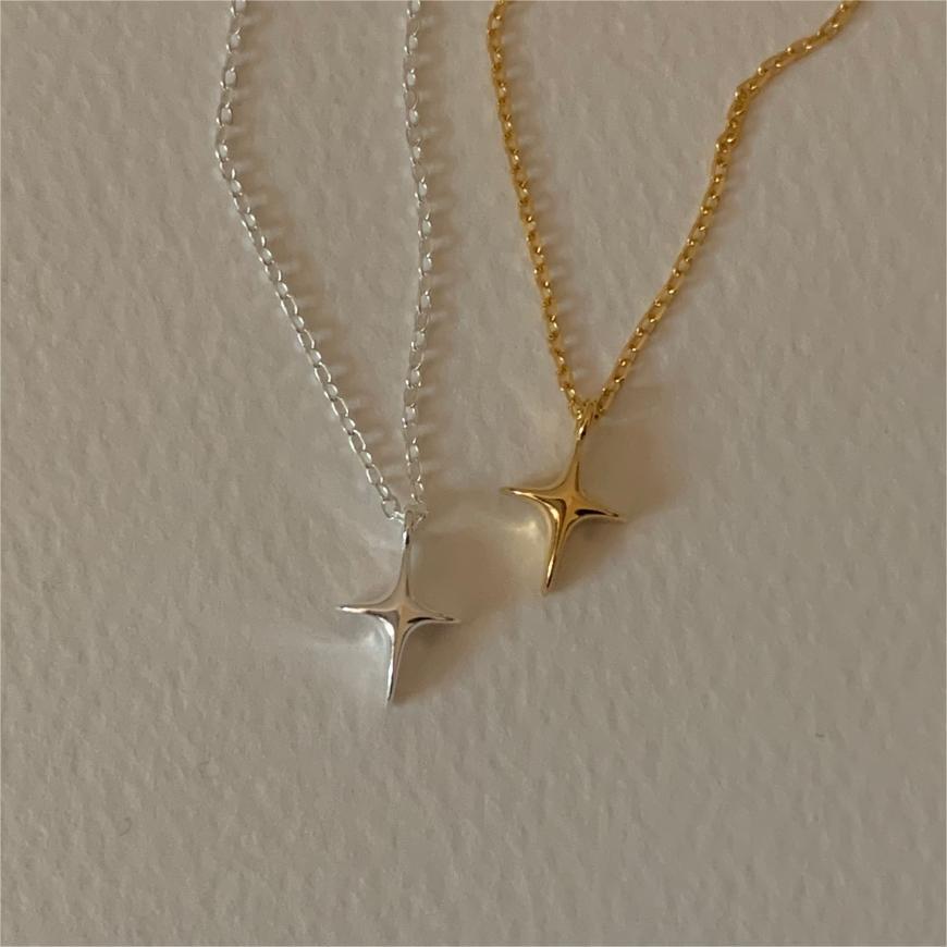 Collana con Pendente a Stella Geometrico Minimalista in Argento Sterling 925 Placcato Oro, Delicata Catena a Croce per Donna