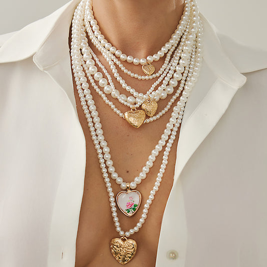 Collana Pendente Geometrica Vintage con Perla Imitazione e Dettagli in Lega, con Nappina, Catena a Strati Fatta a Mano per Donna