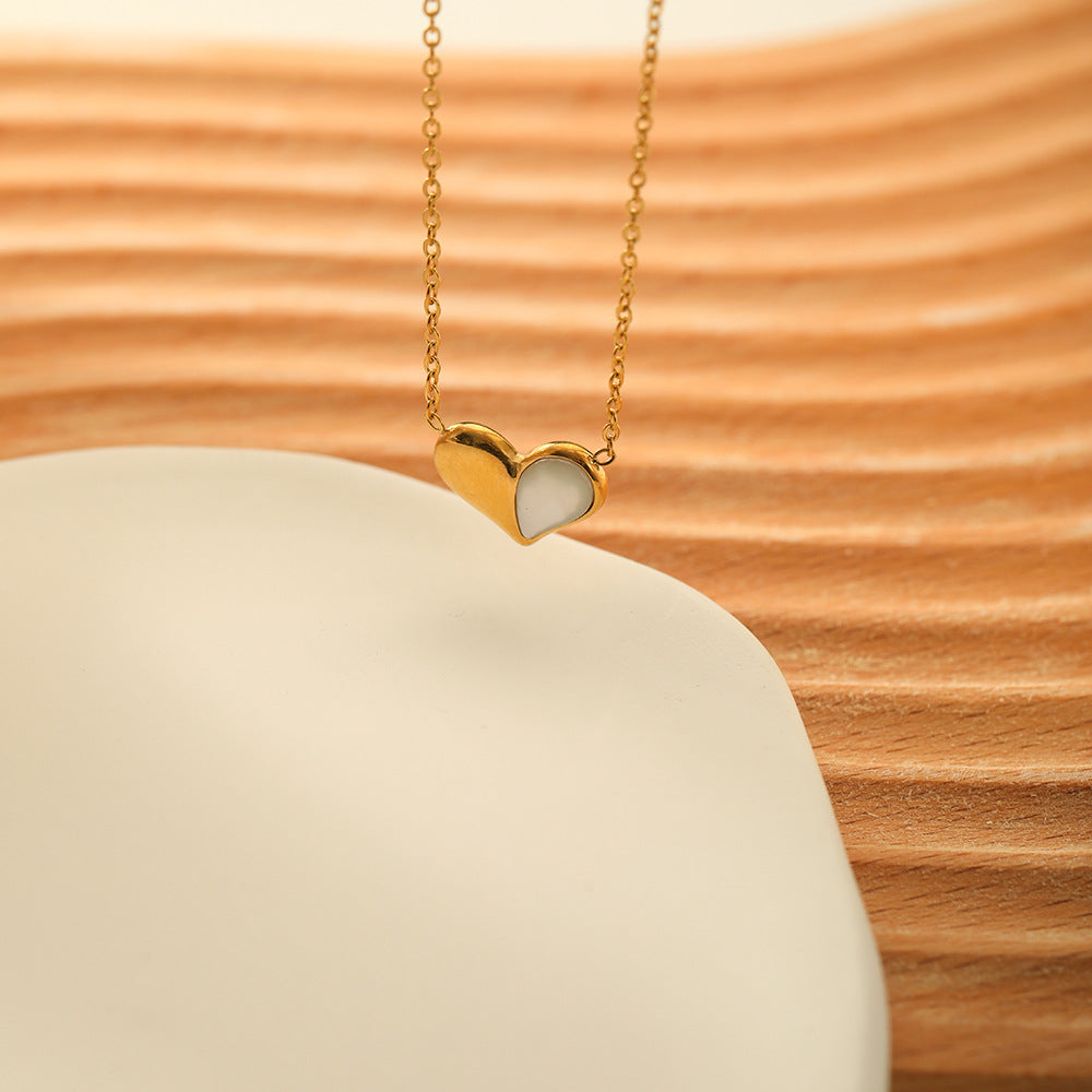 Minimalist Heart-Shaped Titanium Steel Pendant Necklace with Stainless Steel Chain and 18K Vacuum Plating for Women