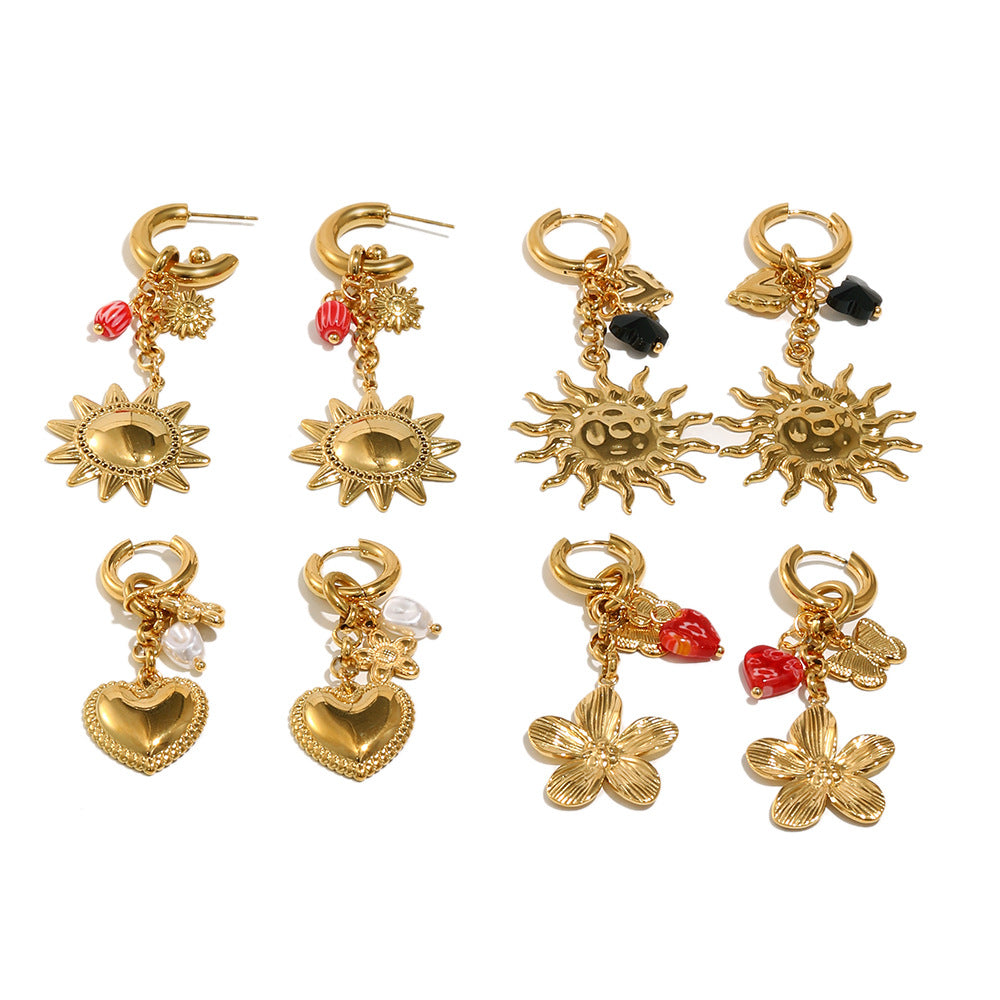 Pendientes de tuerca de mariposa y borde floral de acero inoxidable con baño de oro de 18 quilates para mujer