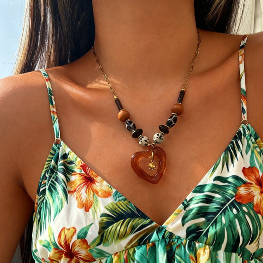 Collana Vintage Bohemien con Cuore in Resina e Acciaio Inossidabile da Donna