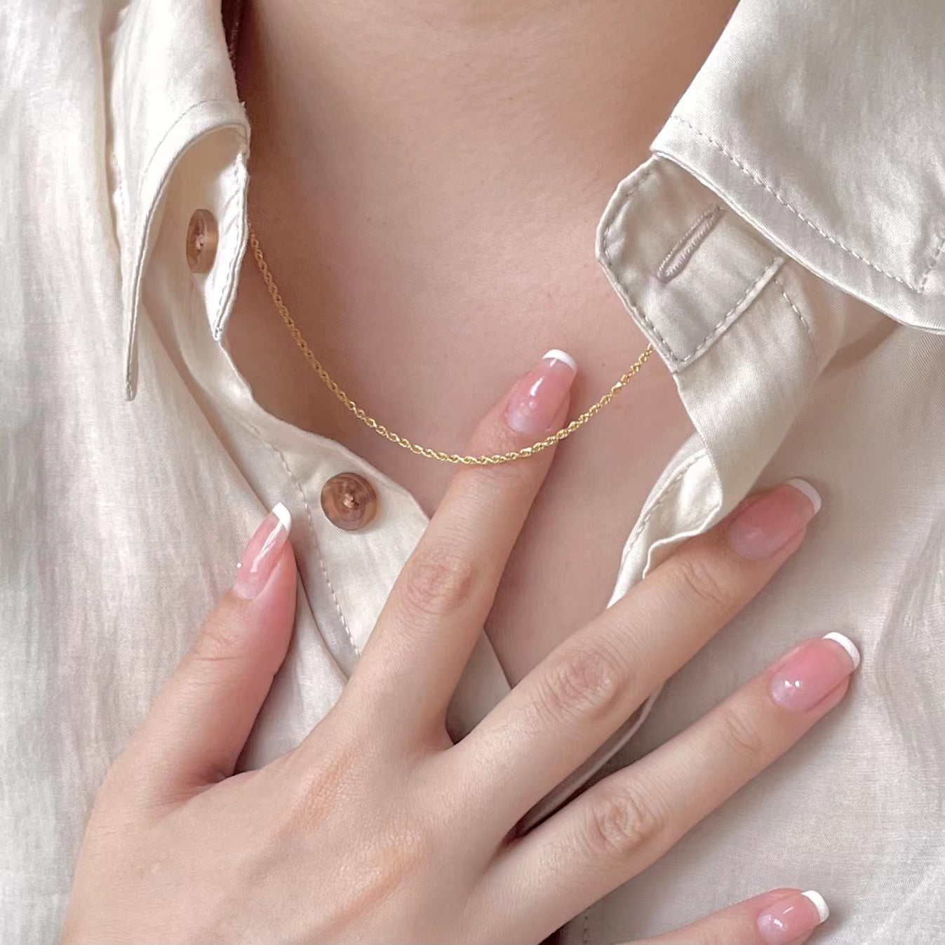 Collar Minimalista de Plata Esterlina 925 Bañado en Oro con Cadena de Cuerda Geométrica para Mujer
