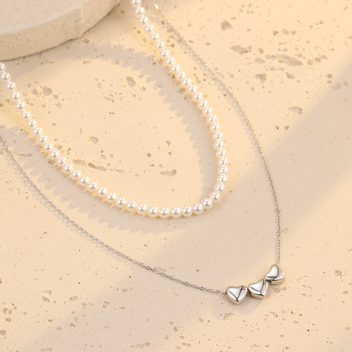 Collana in Acciaio Inossidabile a Cuore, Stile OL alla Moda, con Pendente di Perla e Placcatura in Oro 18K