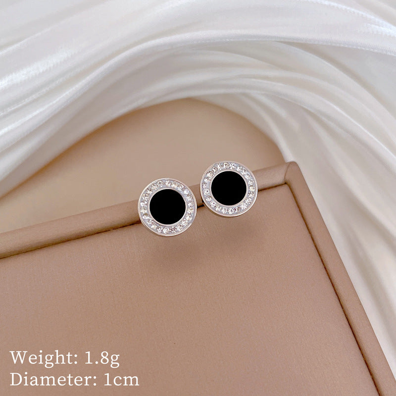 Minimalist Titanium Steel Geometric Agate Pendant Necklace for Women Gold-Plated Clavicle Chain Fashion Office Wear